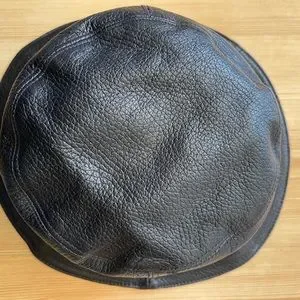 Burberry | Accessories | Burberry London Reversible Black  display picture 1